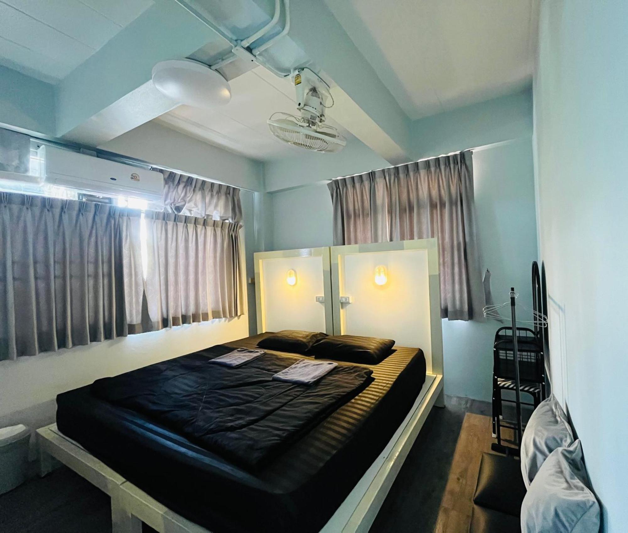 Patone Hostel プラナコーン・シー・アユタヤ エクステリア 写真