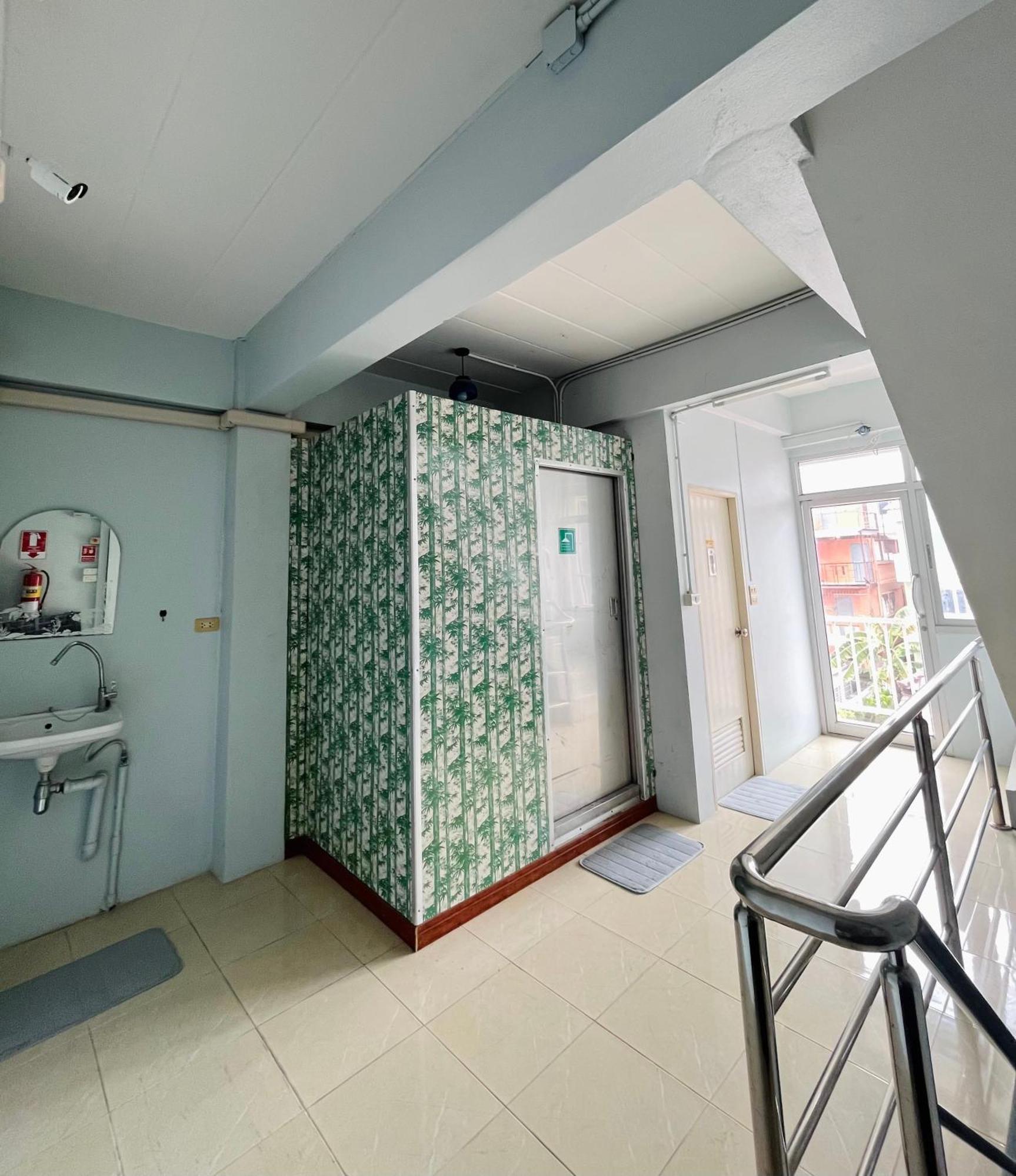 Patone Hostel プラナコーン・シー・アユタヤ エクステリア 写真